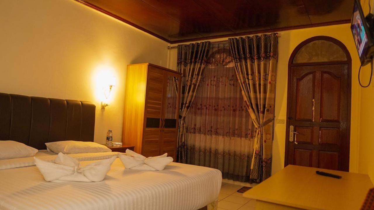 Judita Cottages Tuktuk Siadong Exterior photo