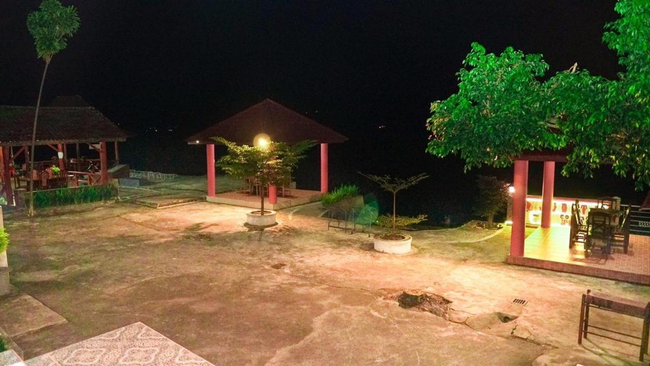Judita Cottages Tuktuk Siadong Exterior photo