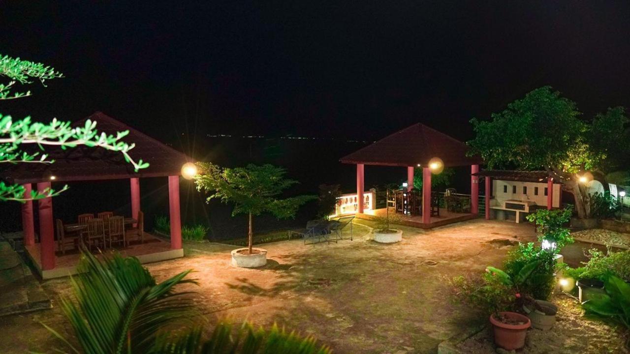 Judita Cottages Tuktuk Siadong Exterior photo