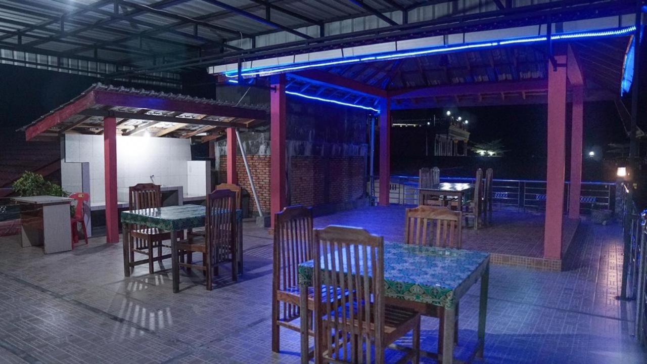 Judita Cottages Tuktuk Siadong Exterior photo