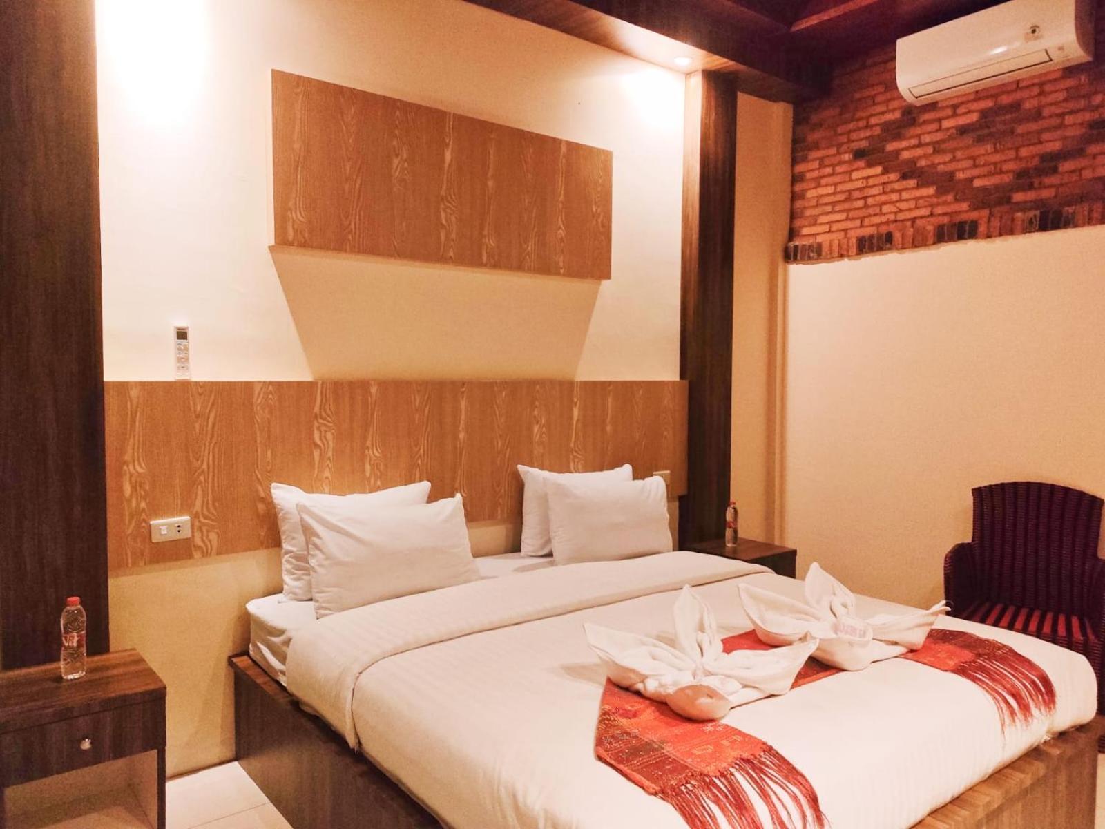 Judita Cottages Tuktuk Siadong Exterior photo